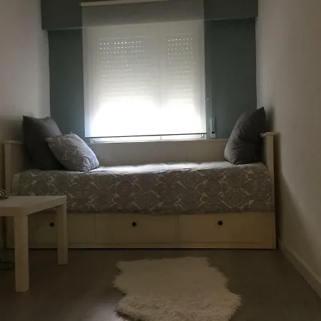 Entre O Mar E Lisboa *