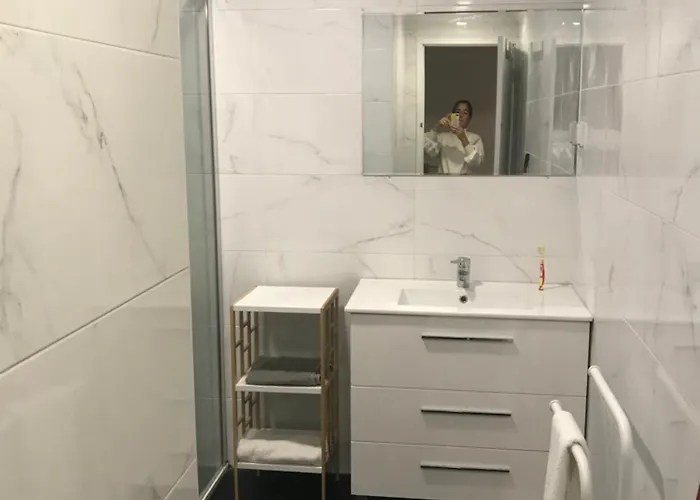 Entre O Mar E Lisboa *